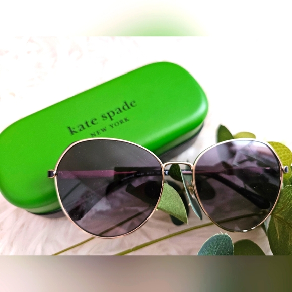 kate spade Accessories - Kate Spade NWOT Aviator sunglass 🔥